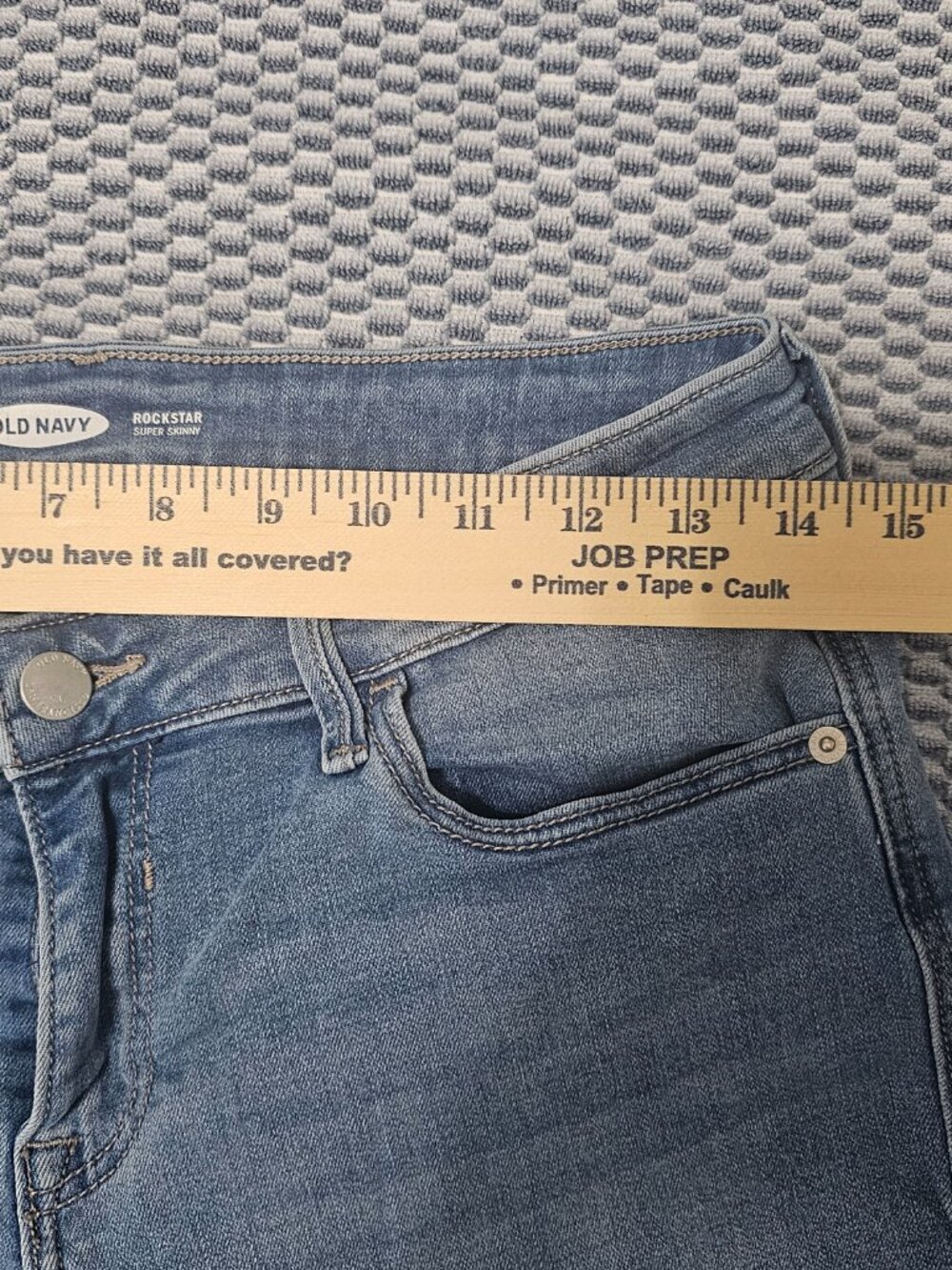 Old Navy Rockstar Super Skinny Jeans Raw Hem Light Wash Distressed Size 8 Petite - Picture 6 of 9